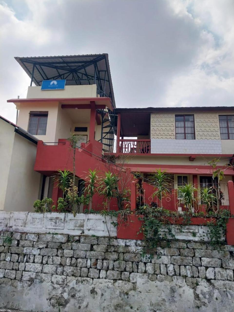 Odyssey'S Pateng Homestay, Cherrapunji Eksteriør billede